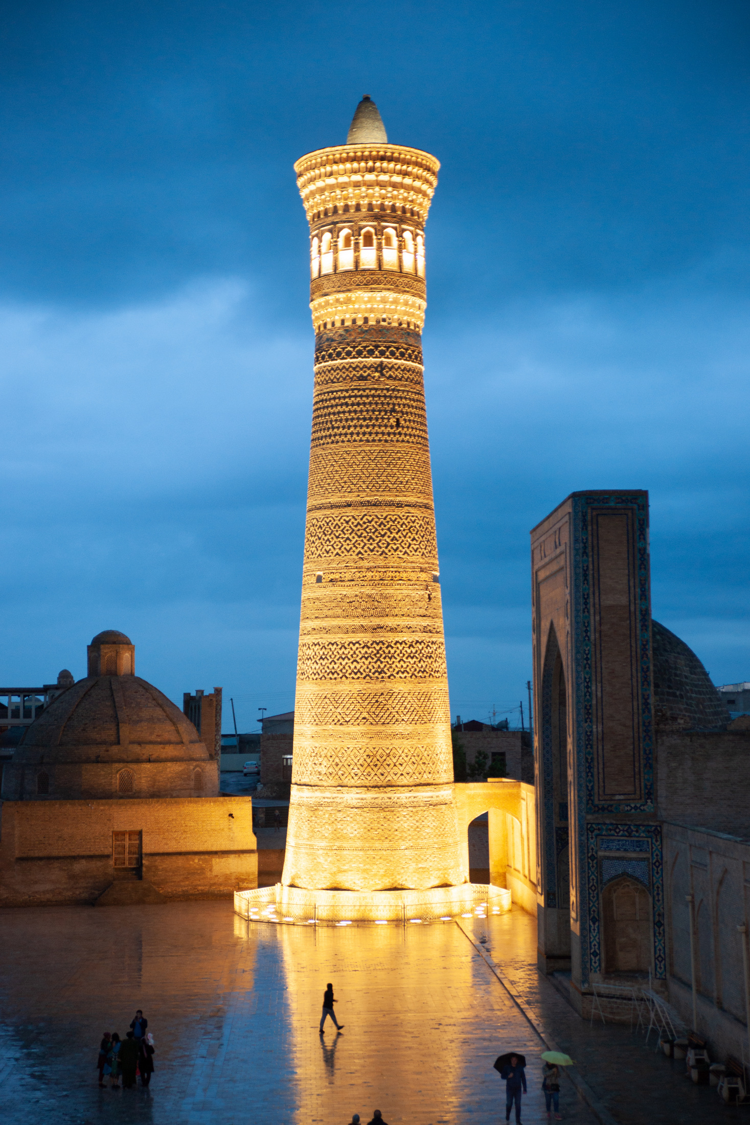 buchara uzbekistan minaret kalon